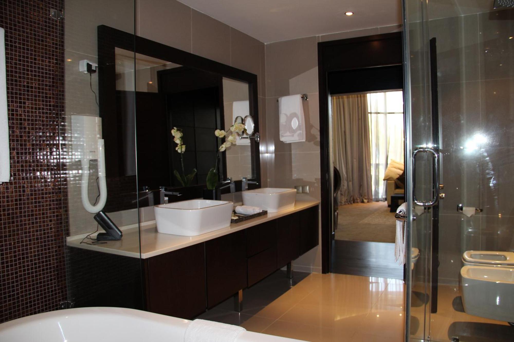 Donatello Boutique Hotel Alma-Ata Buitenkant foto