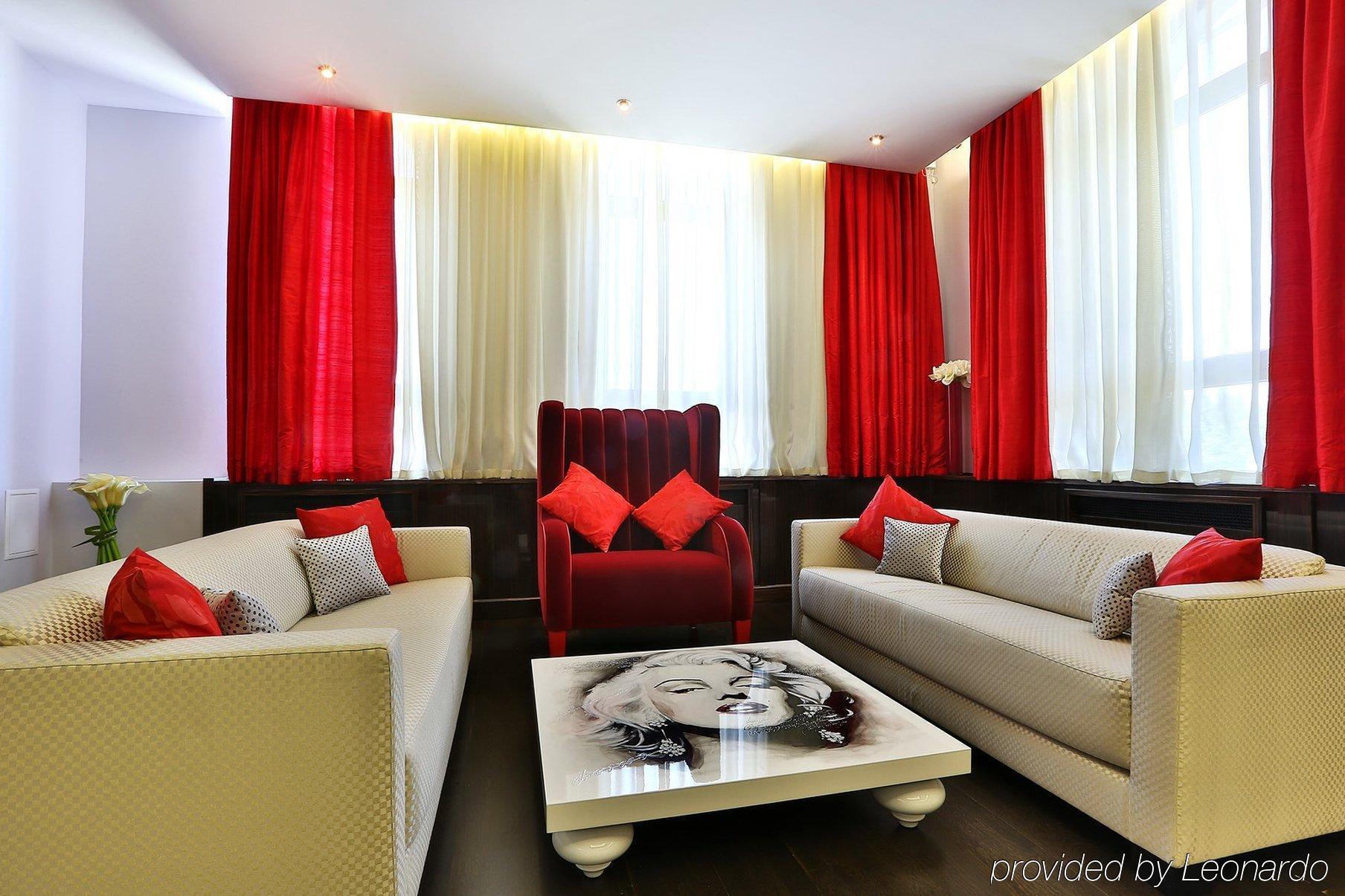 Donatello Boutique Hotel Alma-Ata Buitenkant foto