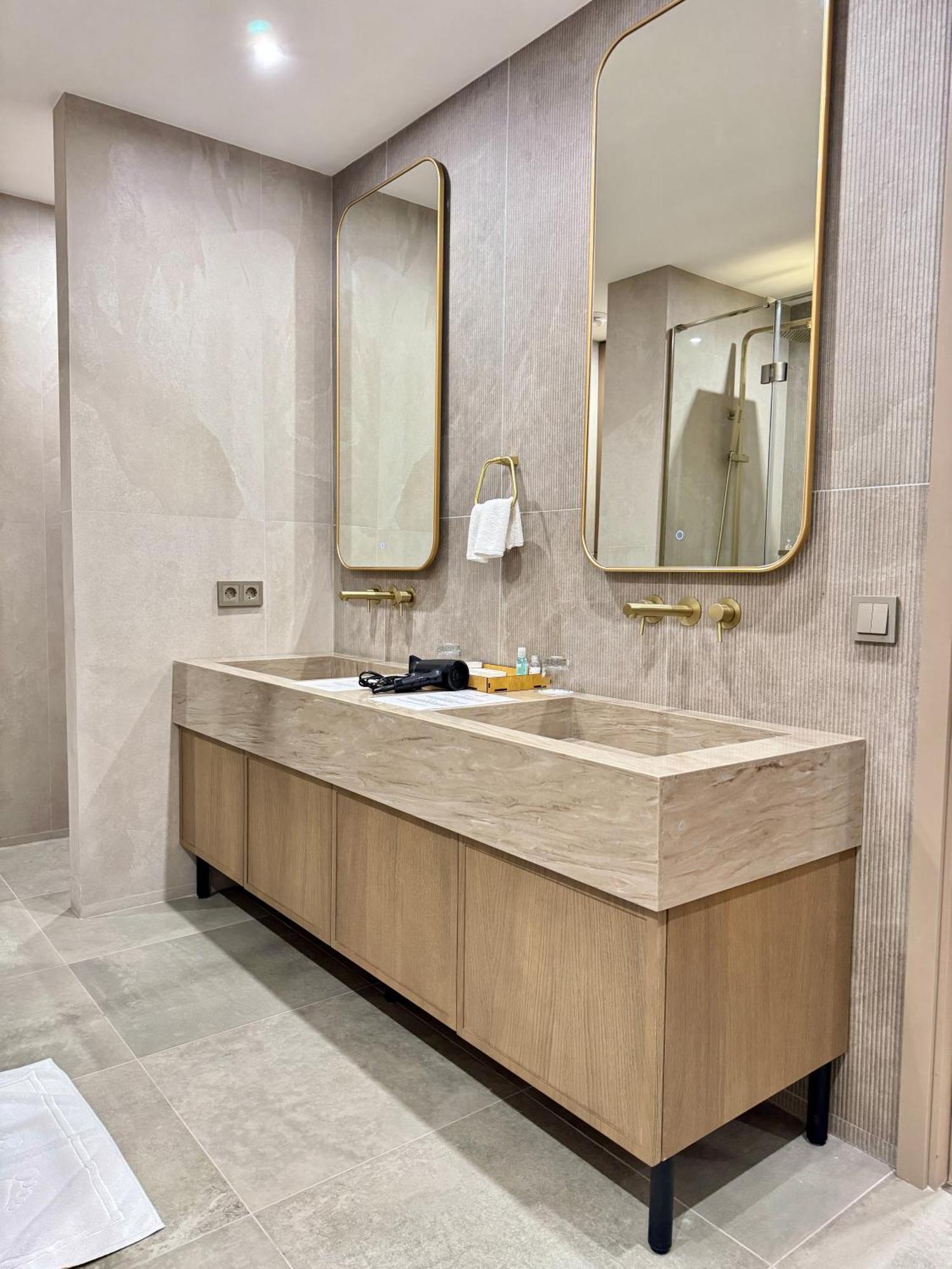 Donatello Boutique Hotel Alma-Ata Buitenkant foto