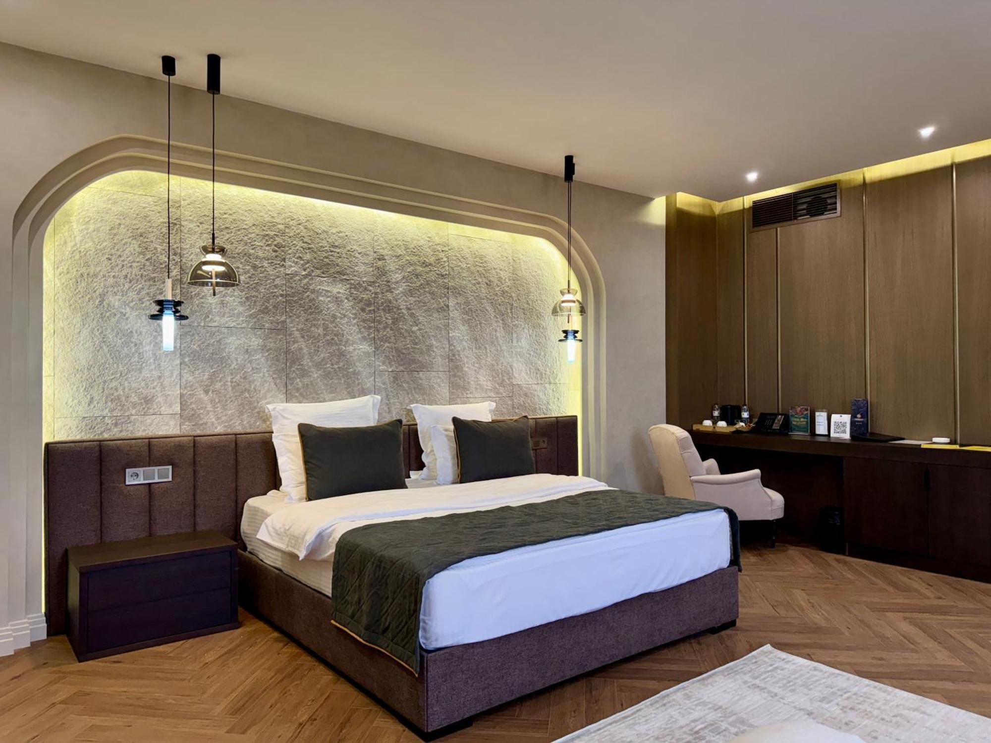Donatello Boutique Hotel Alma-Ata Buitenkant foto
