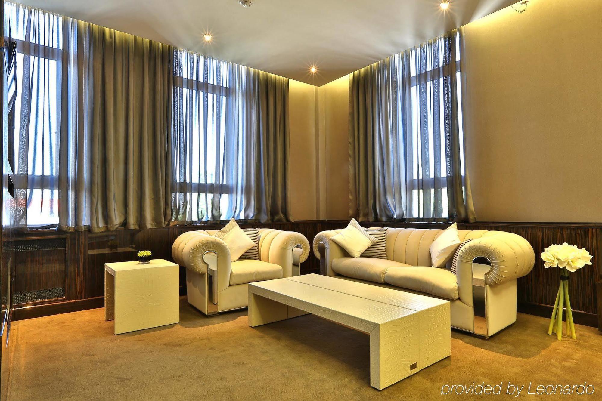 Donatello Boutique Hotel Alma-Ata Buitenkant foto